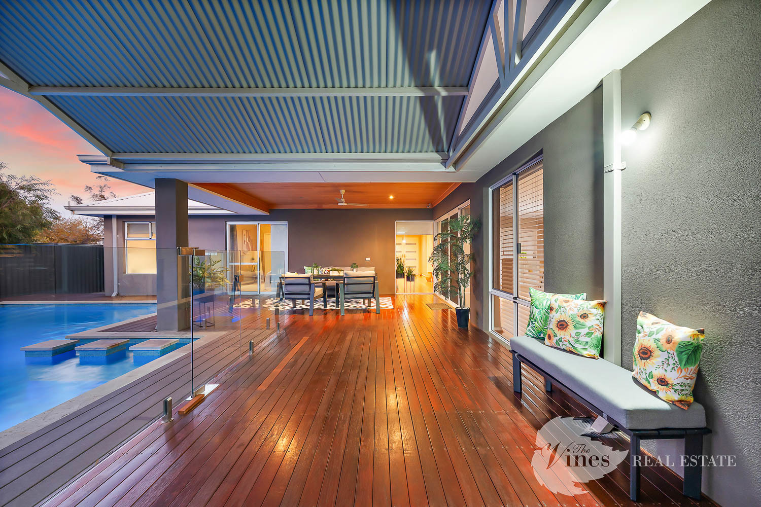 14 Balsam Mews, Aveley - Thumbnail 3