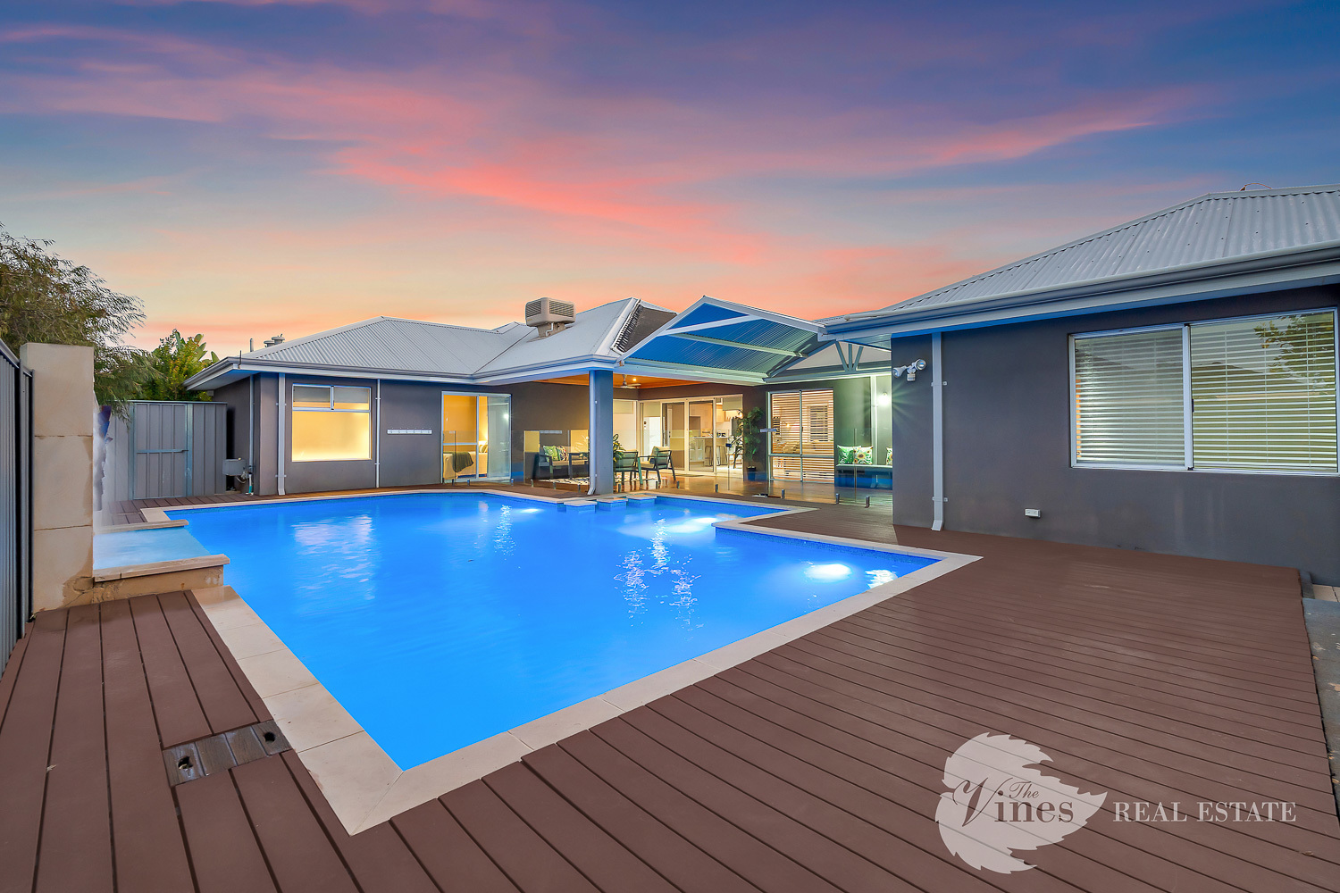 14 Balsam Mews, Aveley - Image 1
