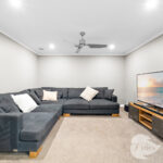 6 Hodnet Bend, The Vines, WA 6069