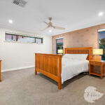 6 Hodnet Bend, The Vines, WA 6069