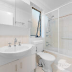 14 Lakefront Circle, The Vines, WA 6069