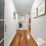 21 Ragly Way, The Vines