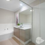 21 Ragly Way, The Vines