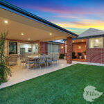 21 Ragly Way, The Vines