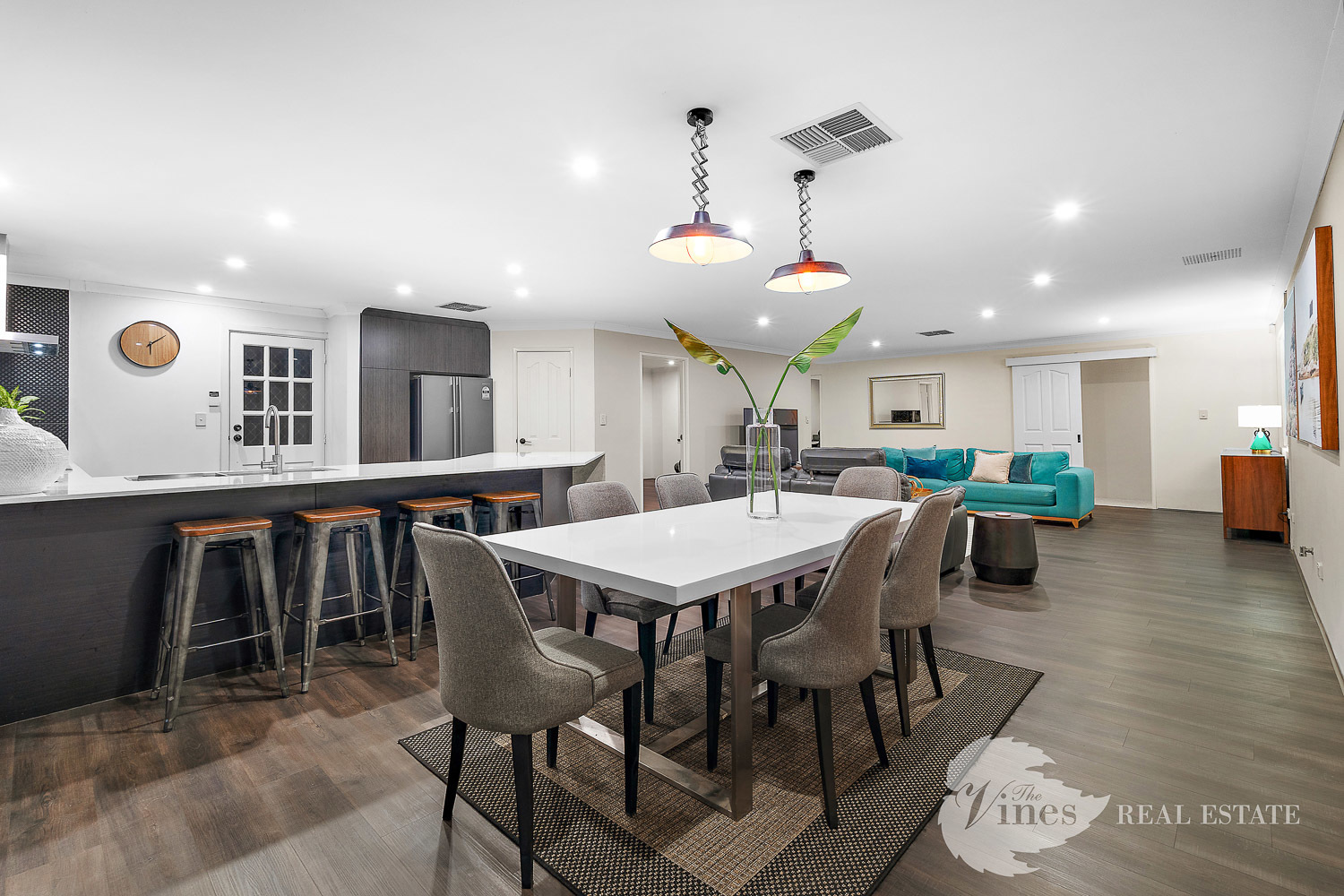 349 Vines Avenue, The Vines