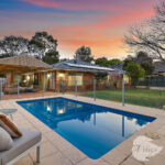 349 Vines Avenue, The Vines