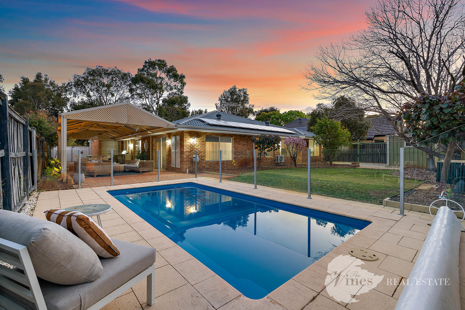 349 Vines Avenue, The Vines